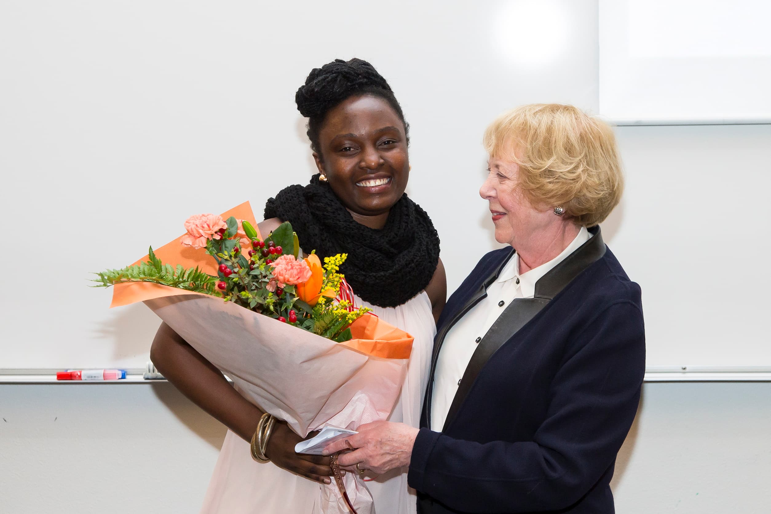 The Vigdís Finnbogadóttir Award 2016 Stella accepting her awards from Vigdís