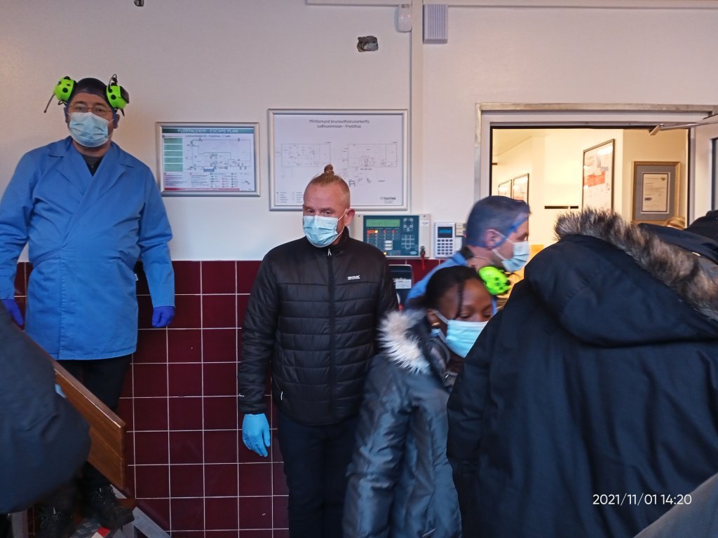 All ready to enter Loðnuvinnslan Fáskrúðsfirði