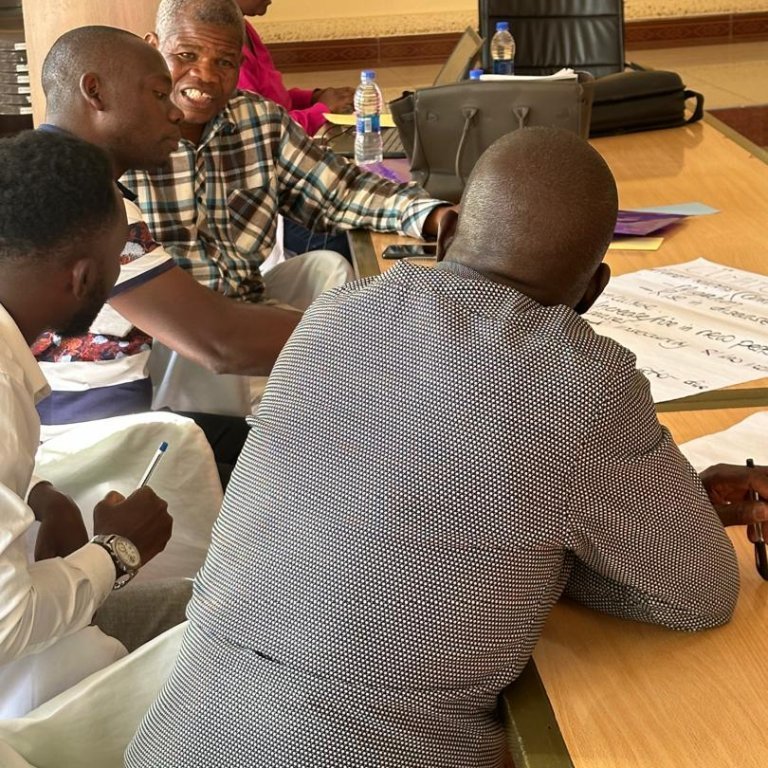 1ef6c0c8-873d-4efb-96c9-aa38ea56a102