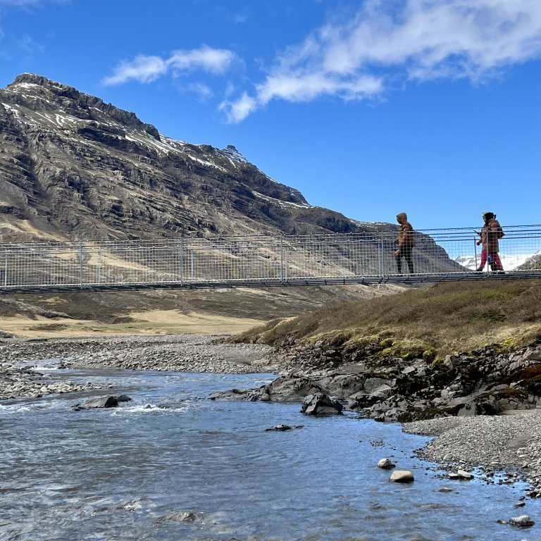 photo-1352022-14-39-42