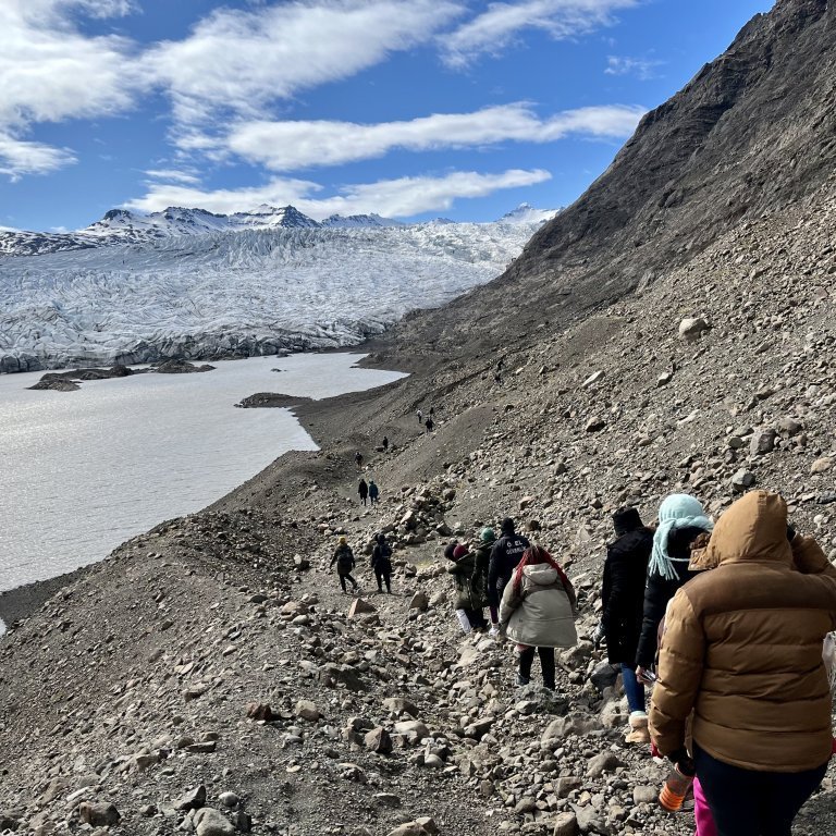 photo-1352022-15-27-41