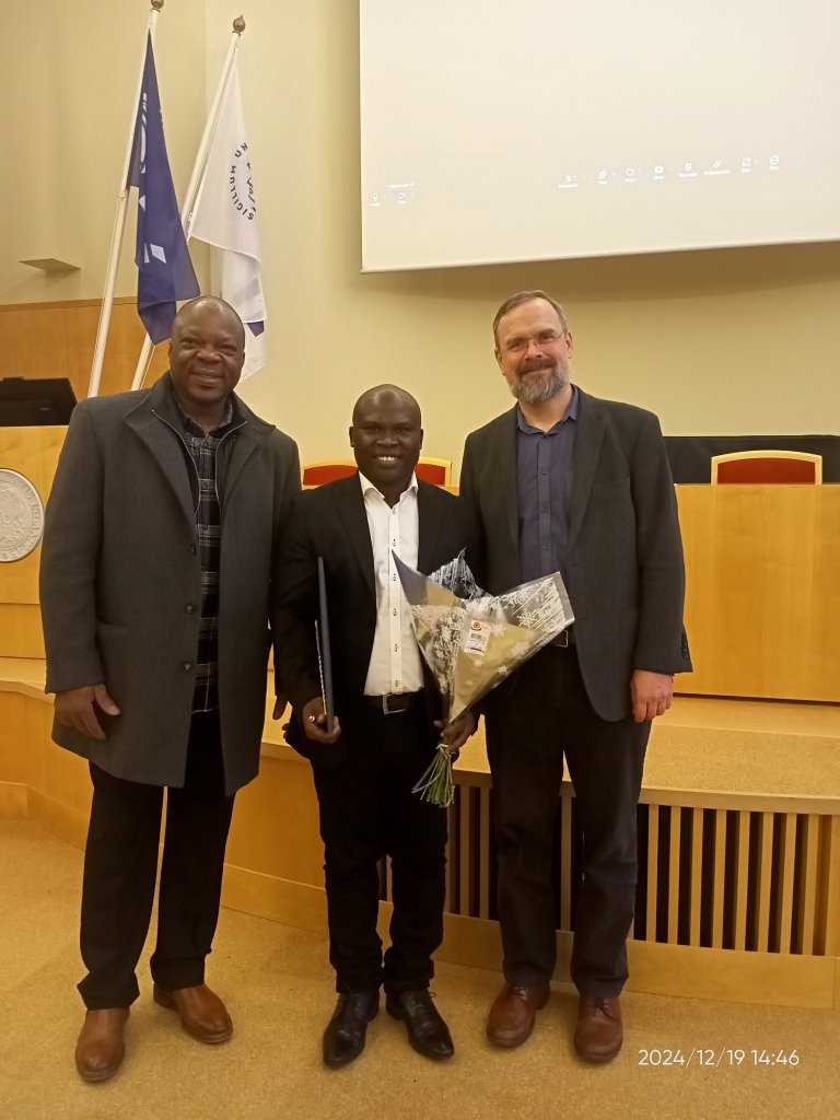Graduation of GRÓ FTP PhD scholarship recipient Dr. Olanrewaju Femi Olagunju from Nigeria.