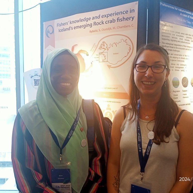 Surprise meeting: GRÓ-FTP fellow Mutiat Motolani Salaudeen (Nigeria) and HAFRÓ's Sandra Rybicki (Iceland).