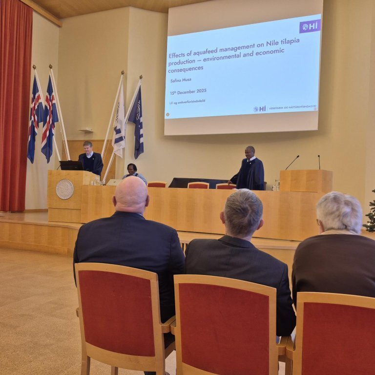 The PhD defence begins.