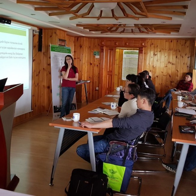 Kristin Svavarsdottir lecturing and Dugarjav Delgerjargal translating the lecture into Mongolian