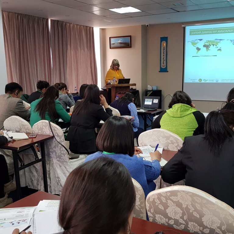 Kristin Svavarsdottir lecturing