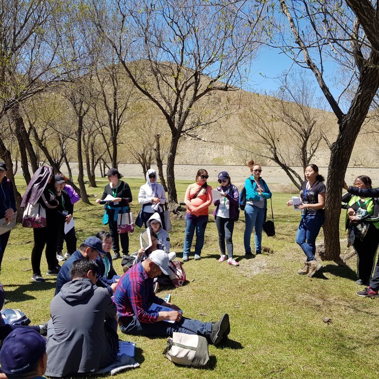 Baigal-Amar Tuulaikhuu teaching in the field