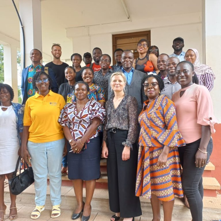 Dr. Irma Erlingsdóttir with colleagues at CEGENSA and students