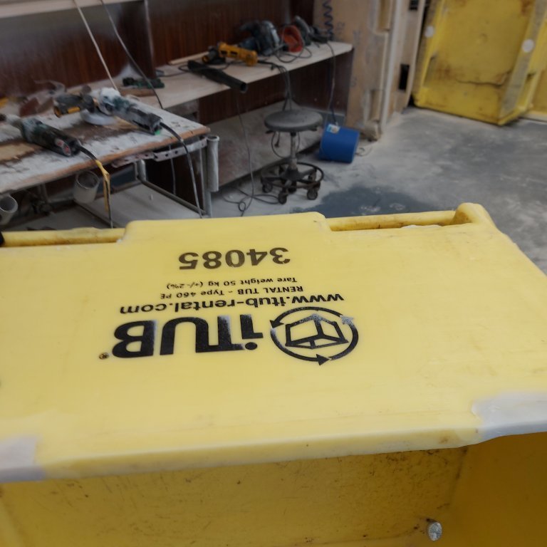 Repairing insulated fishing tubs