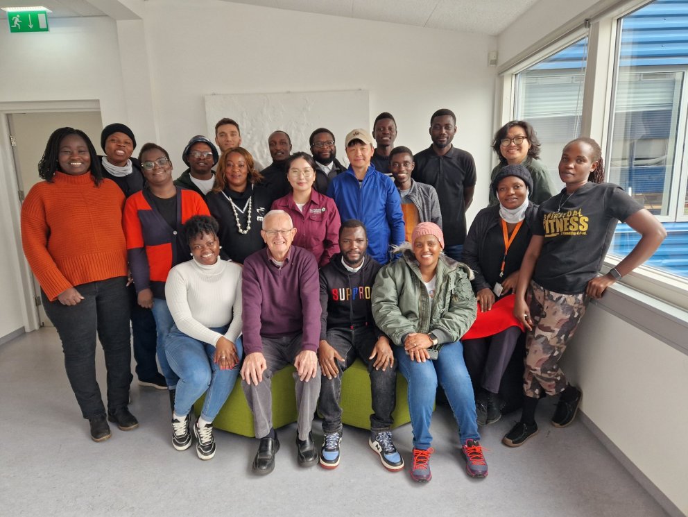 The GRÓ LRT fellows of 2025 with Dr. Richard Thomas.