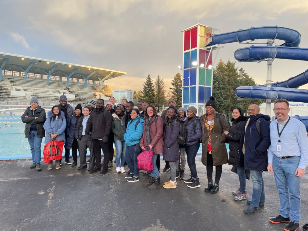 Laugardalslaug kynnir íslenska sundlaugarmenningu fyrir nemendum GRÓ