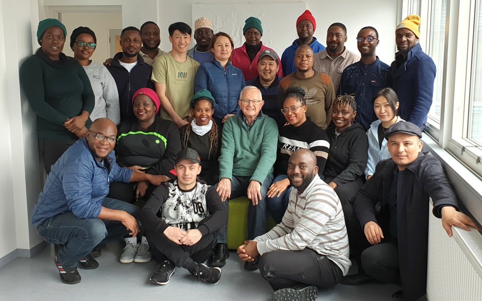 Dr Richard Thomas with the GRÓ LRT fellows of 2024