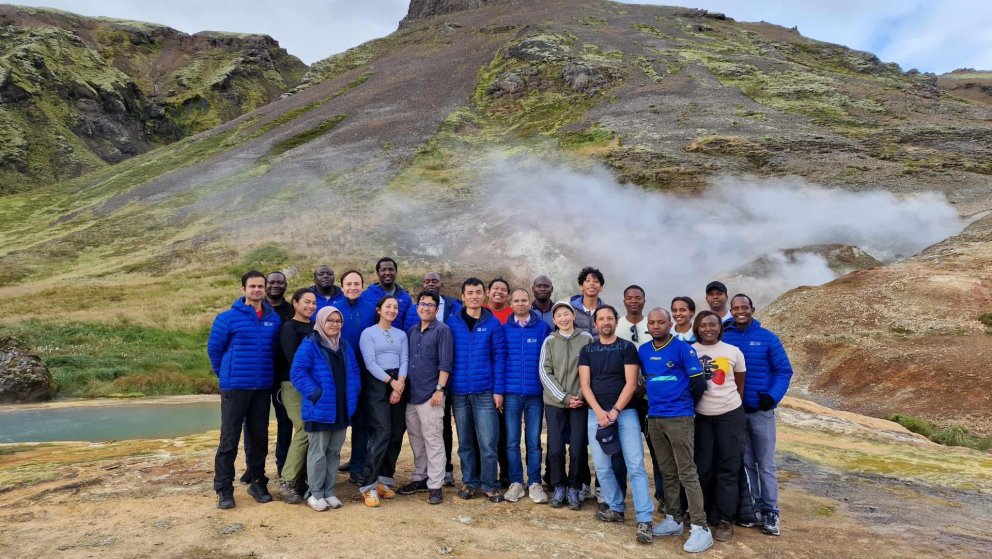 Six-Month Fellows Final Project Seminar - Thursday 6 November