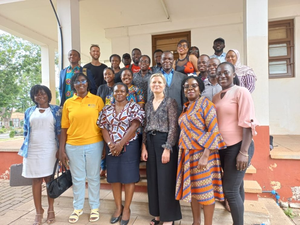 Dr. Irma Erlingsdóttir with colleagues at CEGENSA and students