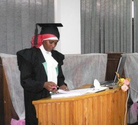Former fellow defends her PhD dissertation in Egypt
