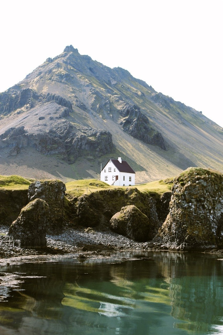 In Arnarstapi
Photo: Purevbaatar Ganbold