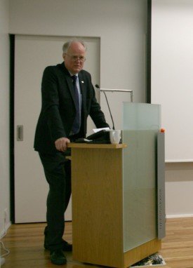 The Director, Lúðvík S. Georgsson