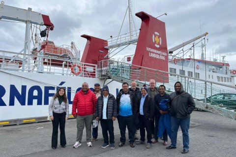 The group on a visit to Haustak to observe the company´s innovative use of geothermal energy in fish processing.