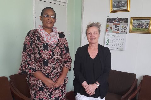 Ms Gertrude Kambauwa, Director of the Department of Land Resources Conservation, at the Ministry of Agriculture, and Ms Halldóra Traustadóttir, GRÓ LRT´s Operations Manager, in Lilongwe, October 2022.