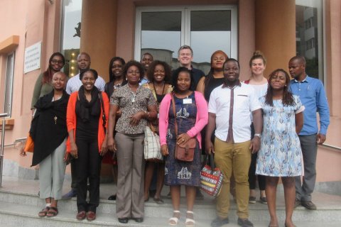 From the top left: Sandra Chilengue (2013 alumni), Alberto Cumbe (2013 alumni), Cecília Sibambo (2018 fellow), Micas Pacule (2014 alumni), Pétur Waldorff (UNU-GEST senior researcher), Shaista Araújo (2015 alumni). Anna Guðrún Aradóttir (UNU-GEST project manager), Luis Abrantes (2014 alumni), Marilu João (2016 alumni), Rosália Pedro (2011 alumni), Rosa Zaqueu (2018 fellow), Febe Gomes (2012 alumni), Zélia Duda Fransisco dos Santos (2015 alumni), Felipe Mate (2017 alumni), Amélia Zawangoni (2016 alumni).