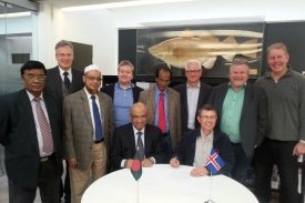Leaders of UNU-FTP and BSFF at signing ceremony