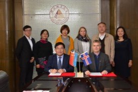 Wang Fengming, President of HGU and Ingimar G. Haraldsson, Deputy director of UNU-GTP at the signing ceremony