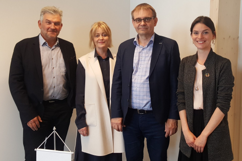 From left: Jon Karl Ólafsson (Chairman of GRÓ Board), Bryndís Kjartansdóttir (Director, GRÓ Centre), Sigurður Guðjónsson (Director, MFRI), and Mary Frances Davidson (Deputy Director, GRÓ Fisheries Training Programme)