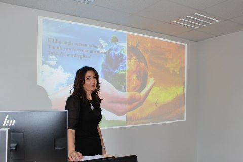 Vasila Sharipova from Uzbekistan presenting her project proposal
