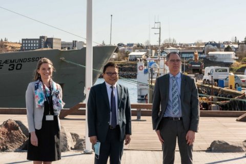 From left: Deputy Director (GRÓ-FTP) Mary Frances Davidson, Ambassador Armstrong Changsan, Director (MFRI) Þorsteinn Siguðsson. Photo: Svanhildur Egilsdóttir