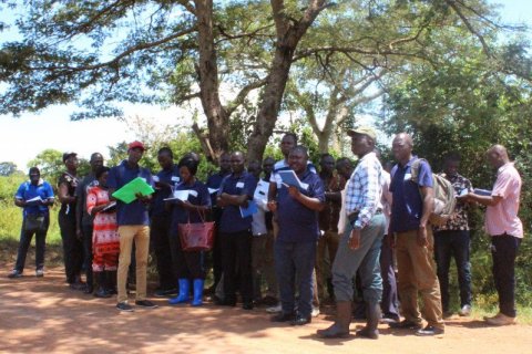 Course participants in the field