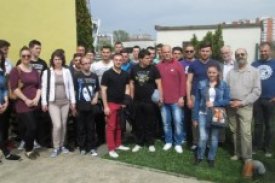 Participants and lecturers by a geothermal binary power demonstration plant