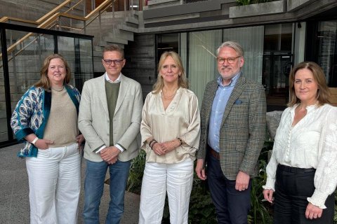 The new Governing Board of GRÓ and Þorgerður Katrín Gunnarsdóttir, the Minister for Foreign Affairs. Missing from the photo is Dr Antonio De Sousa Abreu.